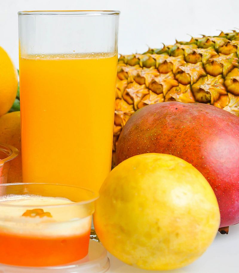 Pfirsich-Mango-Ananas-Sirup